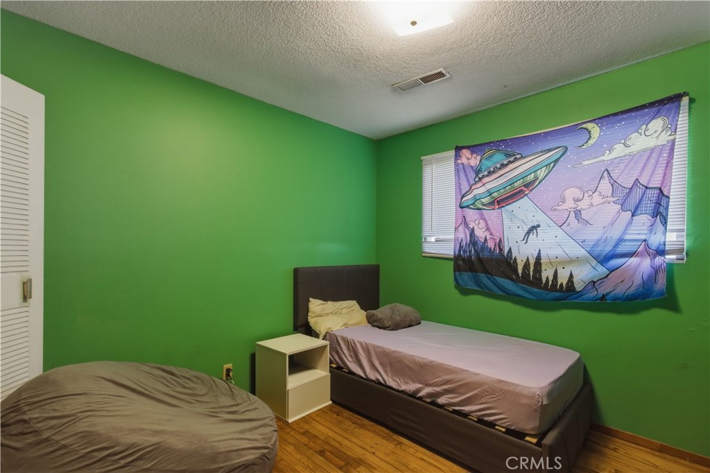 1843 W 8th, Merced, CA 95341