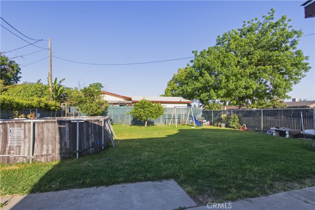 1843 W 8th, Merced, CA 95341
