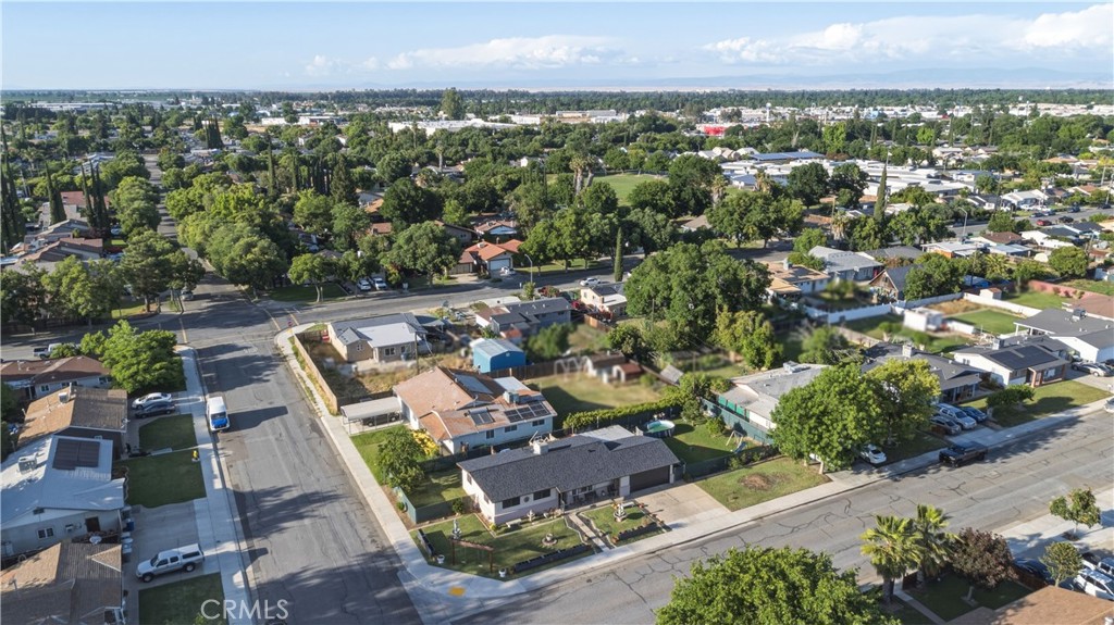 1843 W 8th, Merced, CA 95341