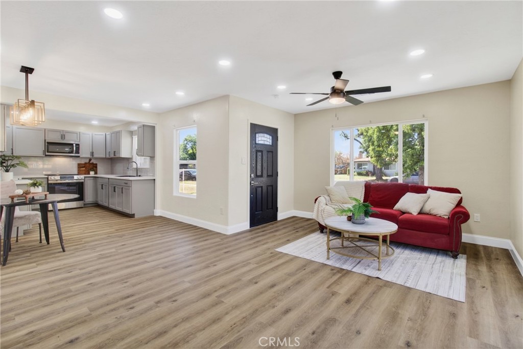 1127 W 19th, Merced, CA 95340