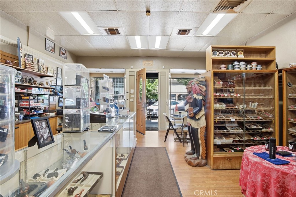 1716 Canal St, Merced, CA 95340