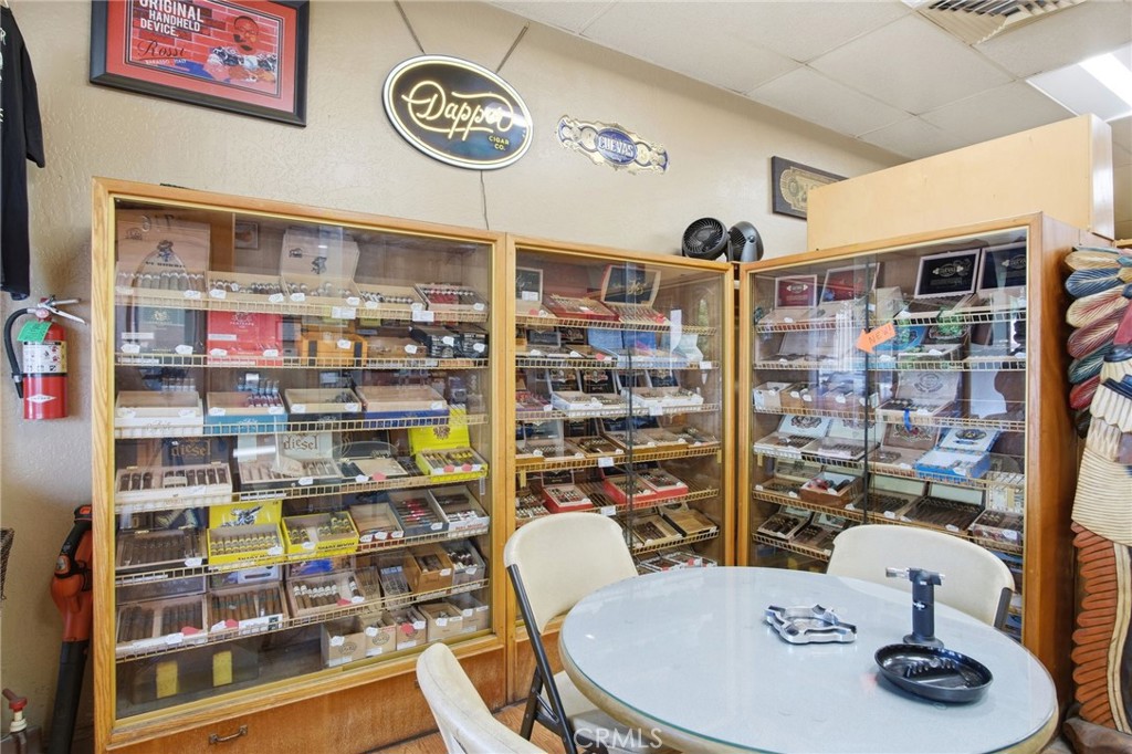 1716 Canal St, Merced, CA 95340