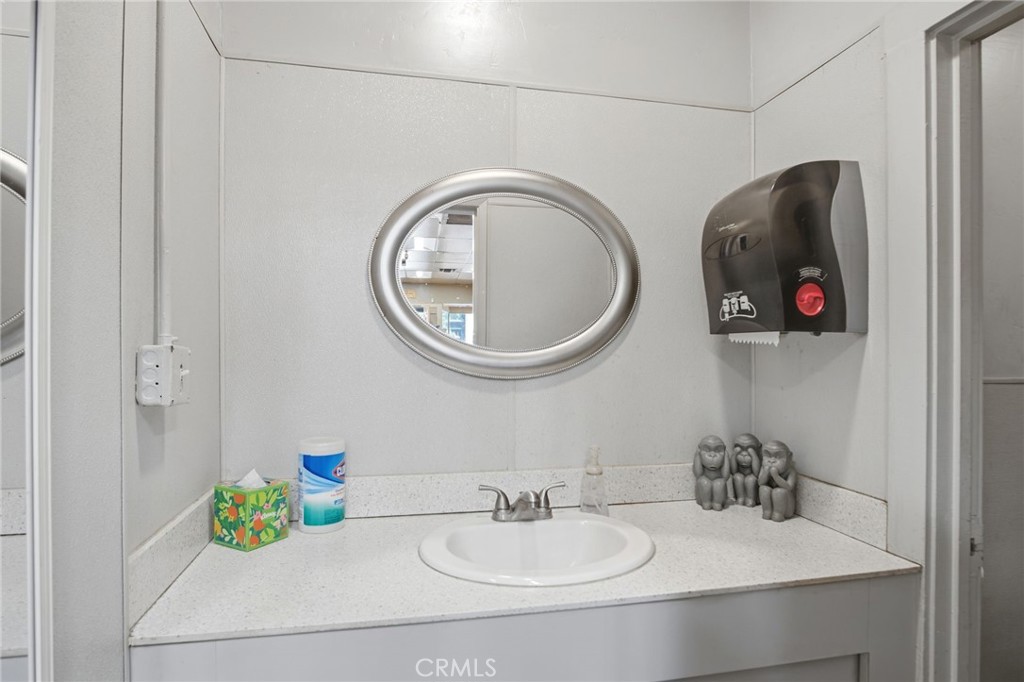 1716 Canal St, Merced, CA 95340