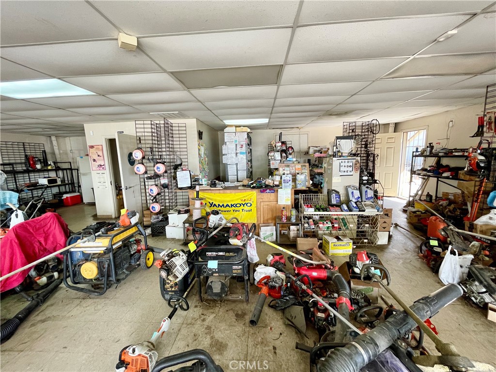 1785 E 21st St, Merced, CA 95340