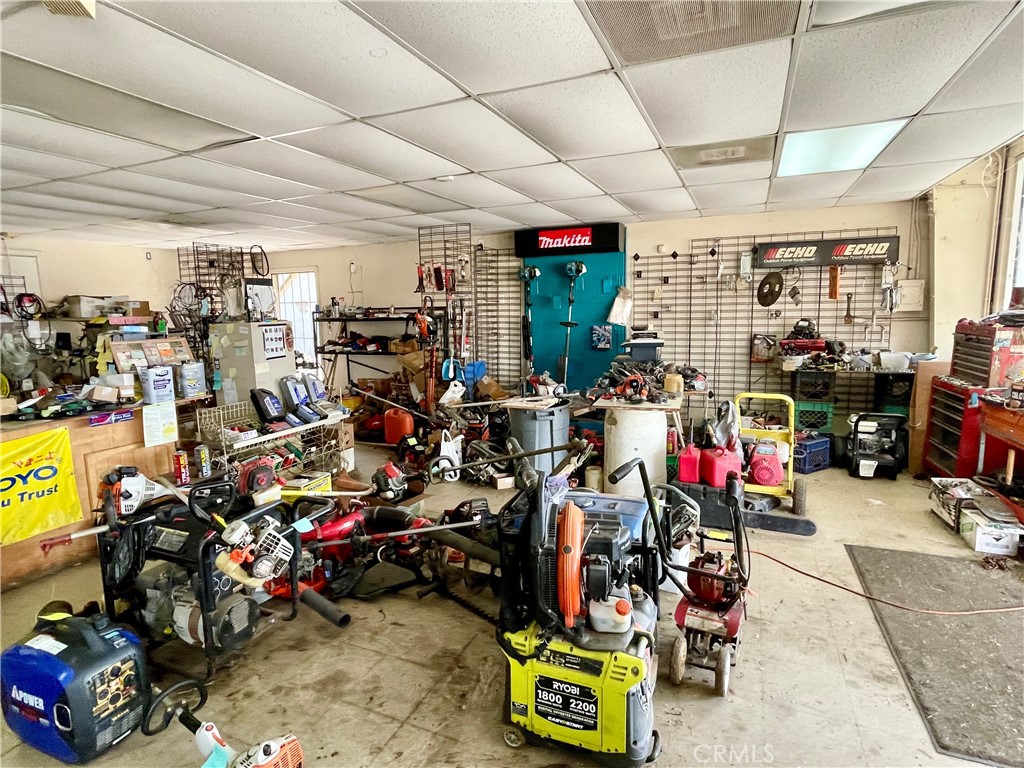 1785 E 21st St, Merced, CA 95340