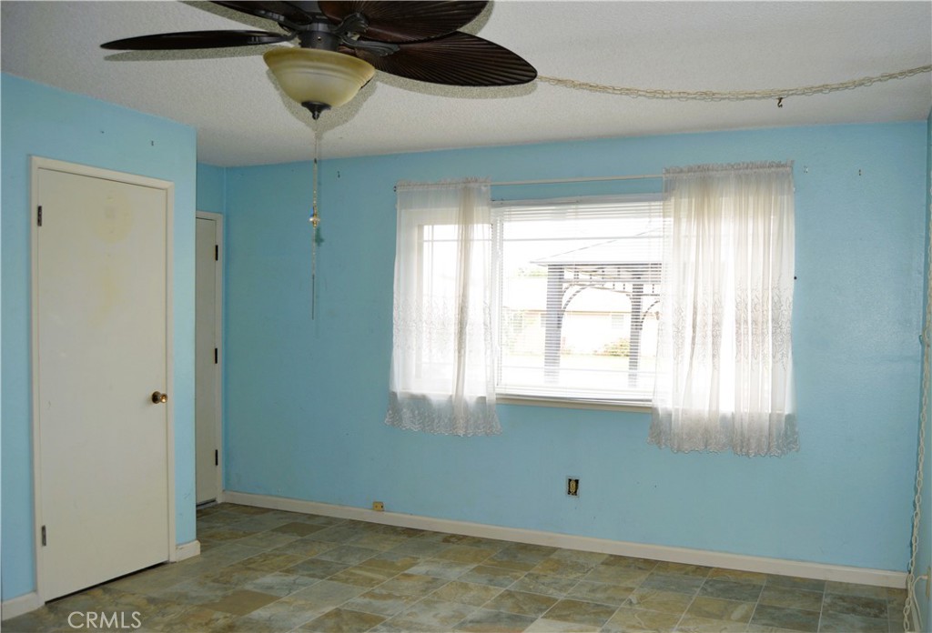 7204 Crawford St, Winton, CA 95388