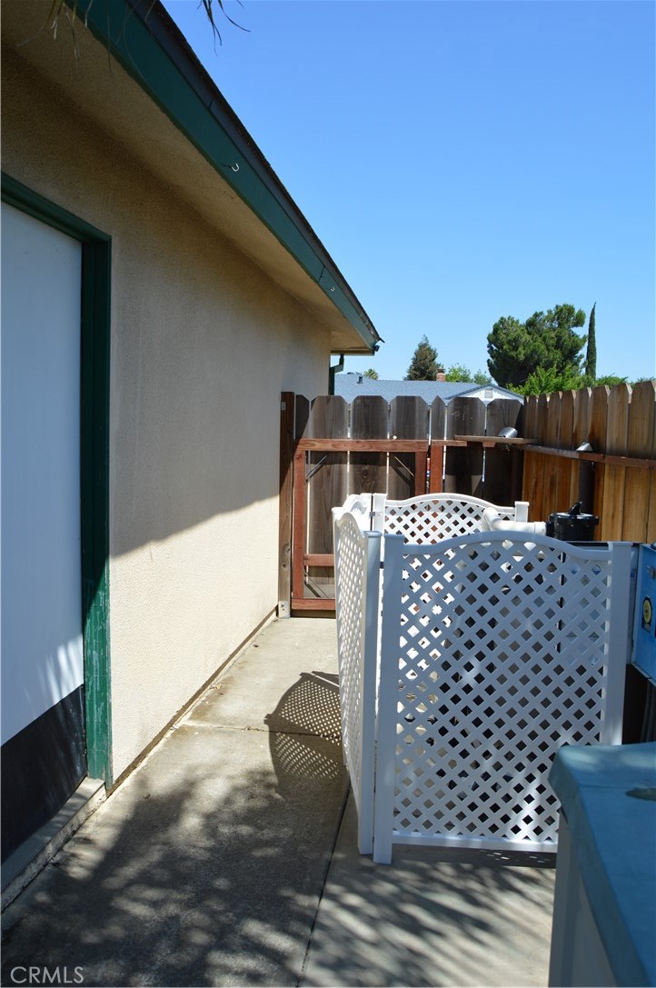 380 Tammy Dr, Atwater, CA 95301