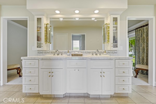 2653 E North Bear Creek, Merced, CA 95340