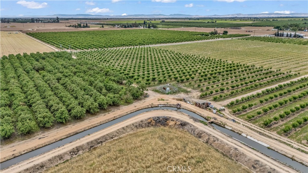 14706 Peach Ave, Livingston, CA 95334