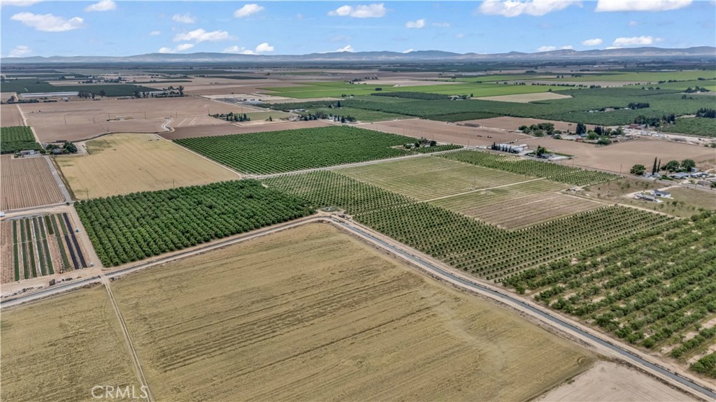 14706 Peach Ave, Livingston, CA 95334