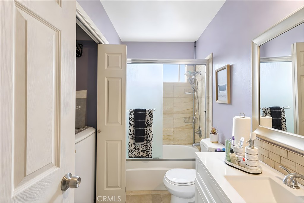 1670 W North Bear Creek, Merced, CA 95348