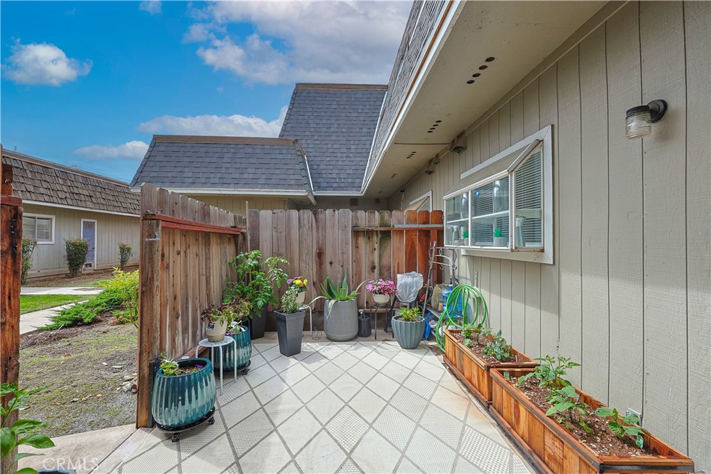 1670 W North Bear Creek, Merced, CA 95348