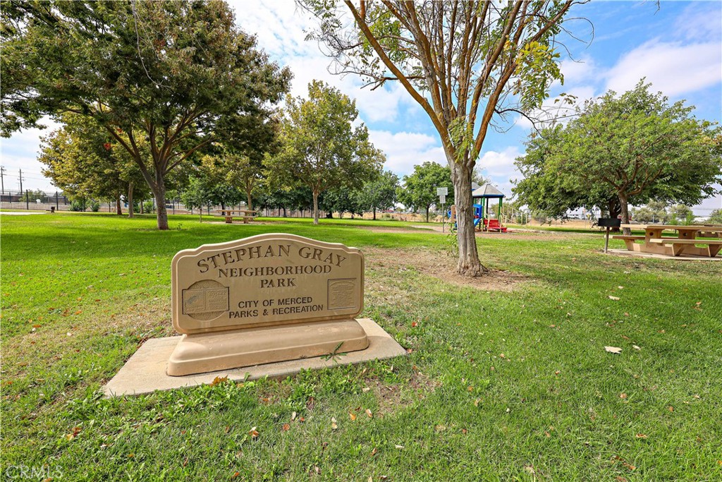 1670 W North Bear Creek, Merced, CA 95348