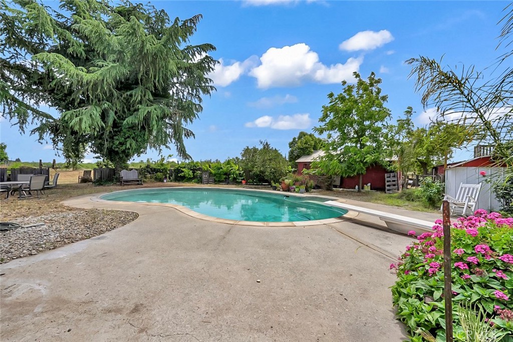 7119 Mercedes, Winton, CA 95388