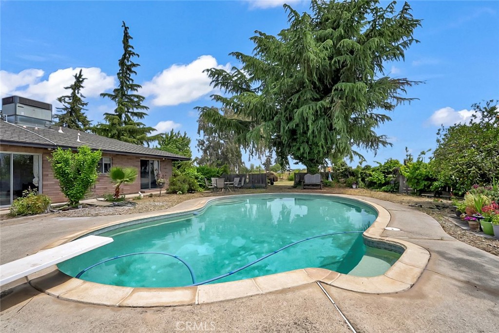 7119 Mercedes, Winton, CA 95388