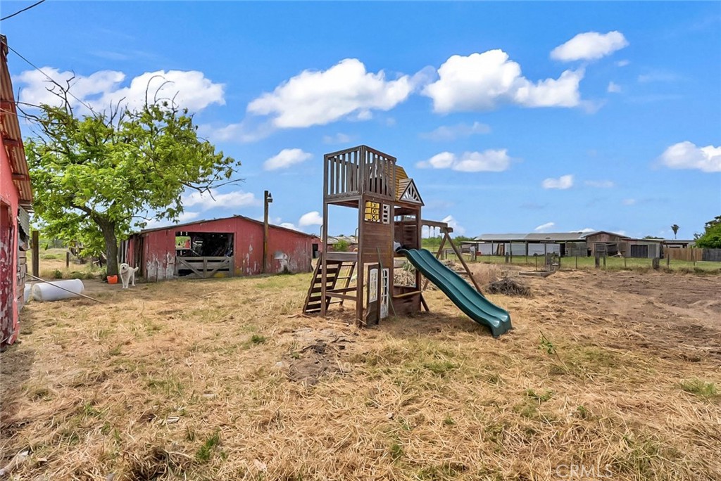 7119 Mercedes, Winton, CA 95388