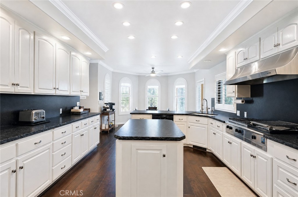 6136 E South Bear Creek, Merced, CA 95340