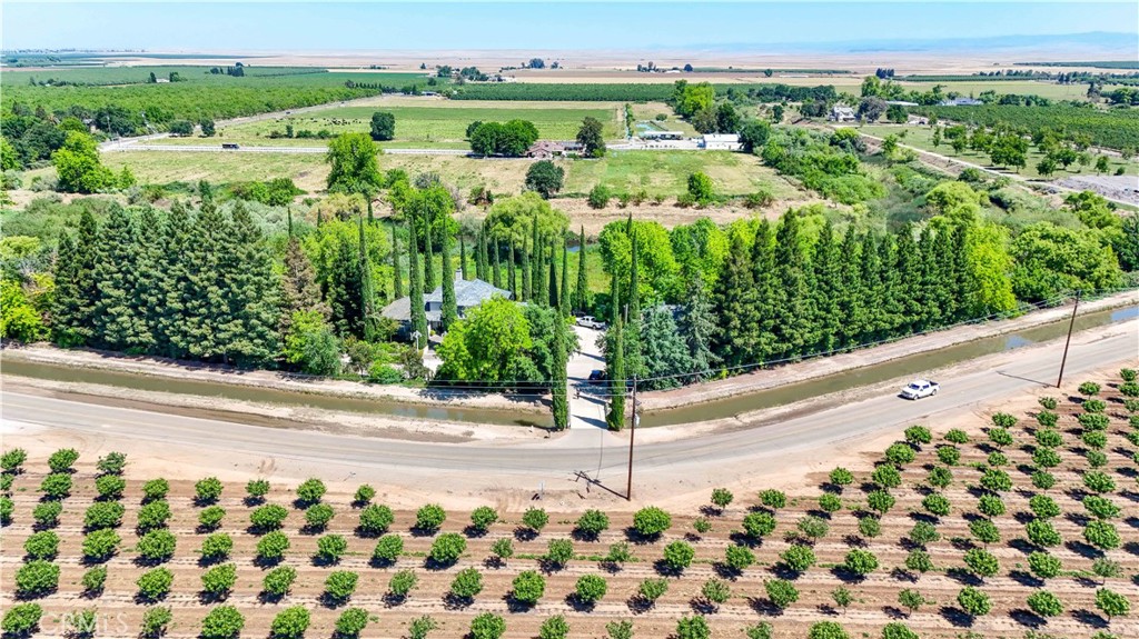 6136 E South Bear Creek, Merced, CA 95340