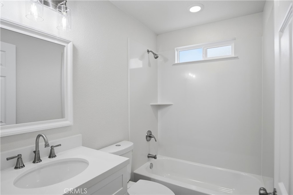 3691 Washington, Le Grand, CA 95333