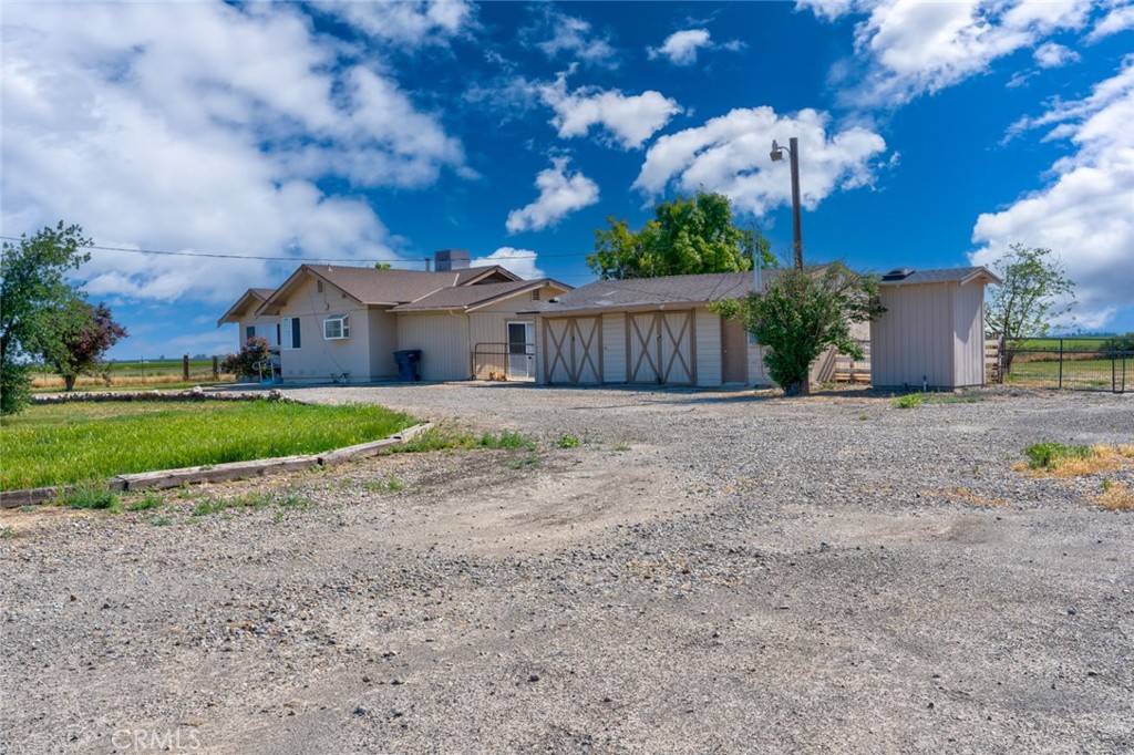 17626 Britto Rd, Dos Palos, CA 93620