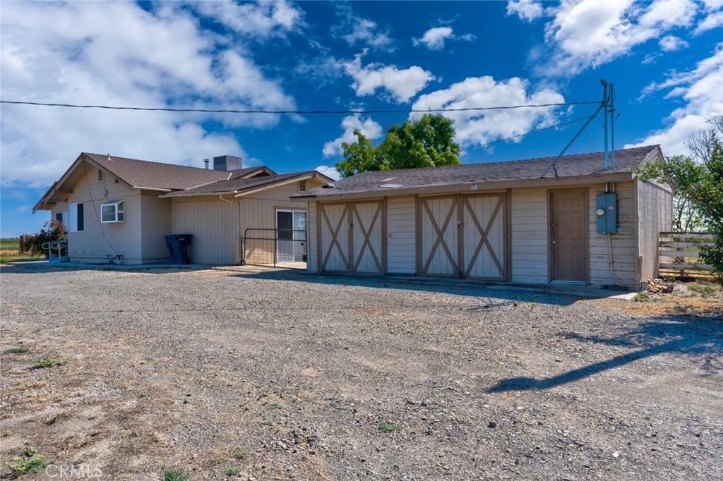 17626 Britto Rd, Dos Palos, CA 93620