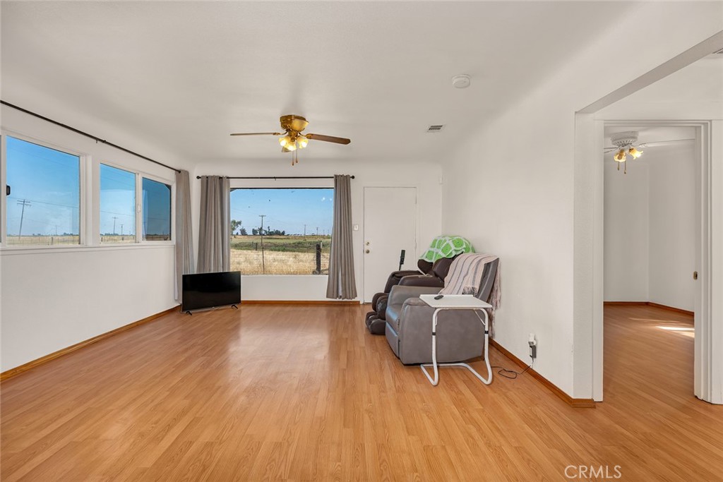 17626 Britto Rd, Dos Palos, CA 93620