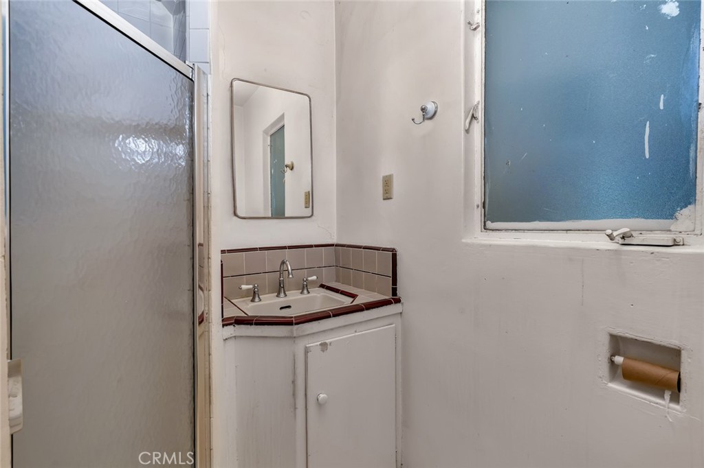 17626 Britto Rd, Dos Palos, CA 93620