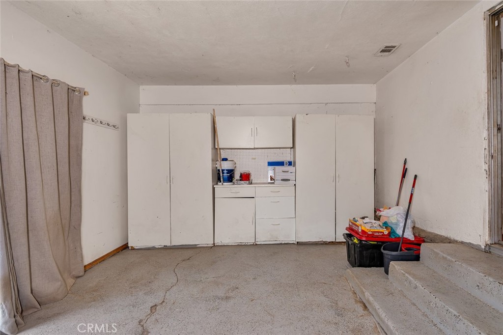 17626 Britto Rd, Dos Palos, CA 93620