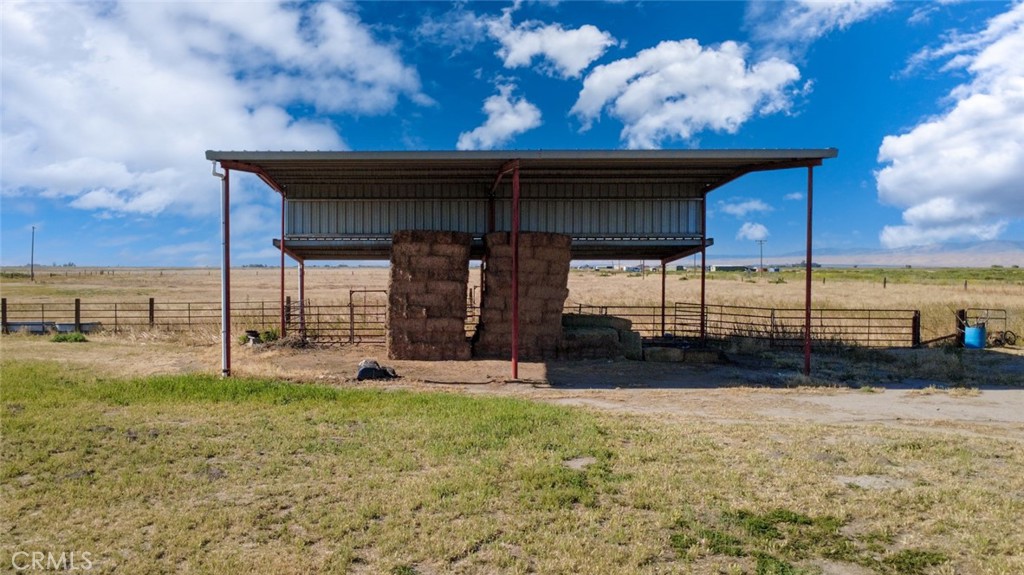 17626 Britto Rd, Dos Palos, CA 93620