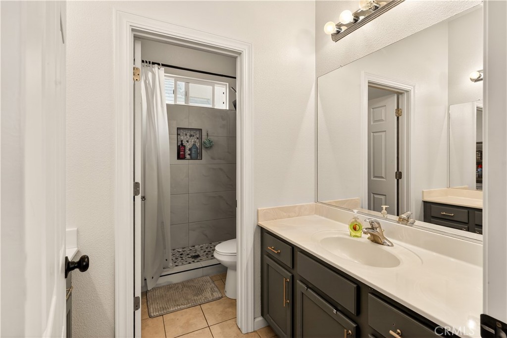 860 Sandstone Way, Atwater, CA 95301