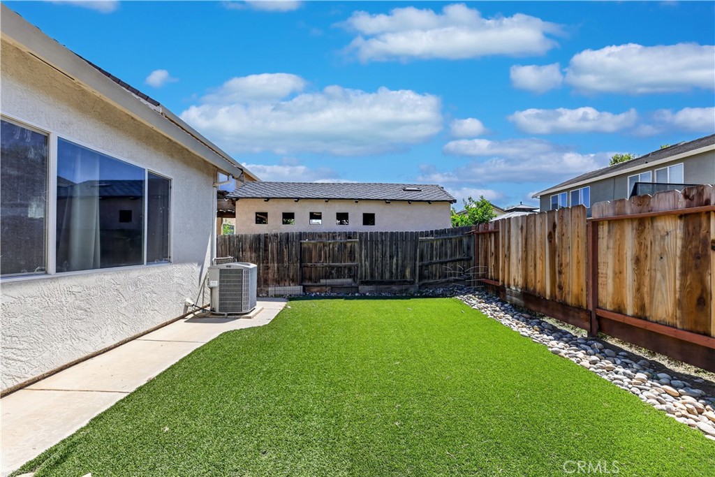 860 Sandstone Way, Atwater, CA 95301