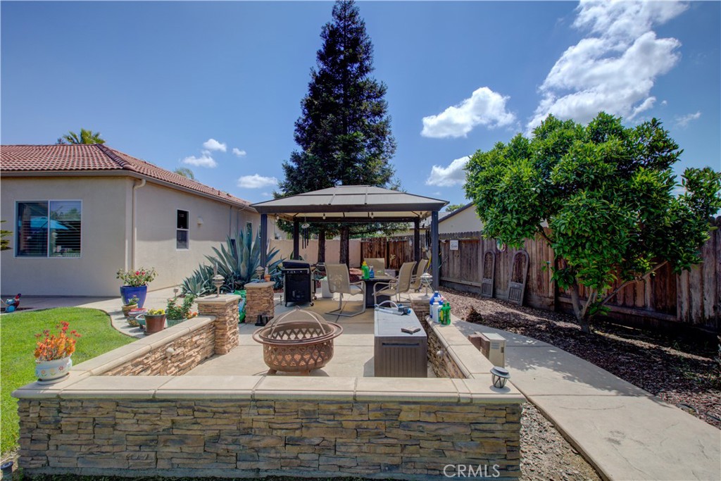 8020 Lake Shore, Chowchilla, CA 93610