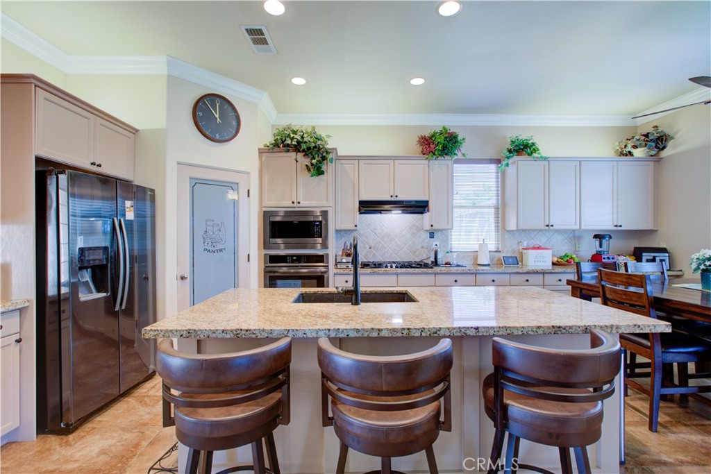 8020 Lake Shore, Chowchilla, CA 93610
