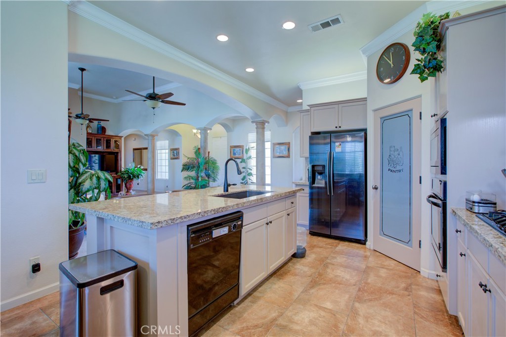 8020 Lake Shore, Chowchilla, CA 93610
