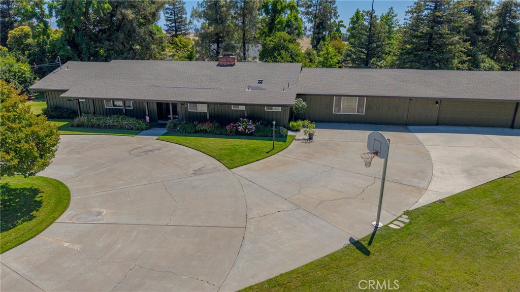 6090 Country Club Pl, Merced, CA 95340