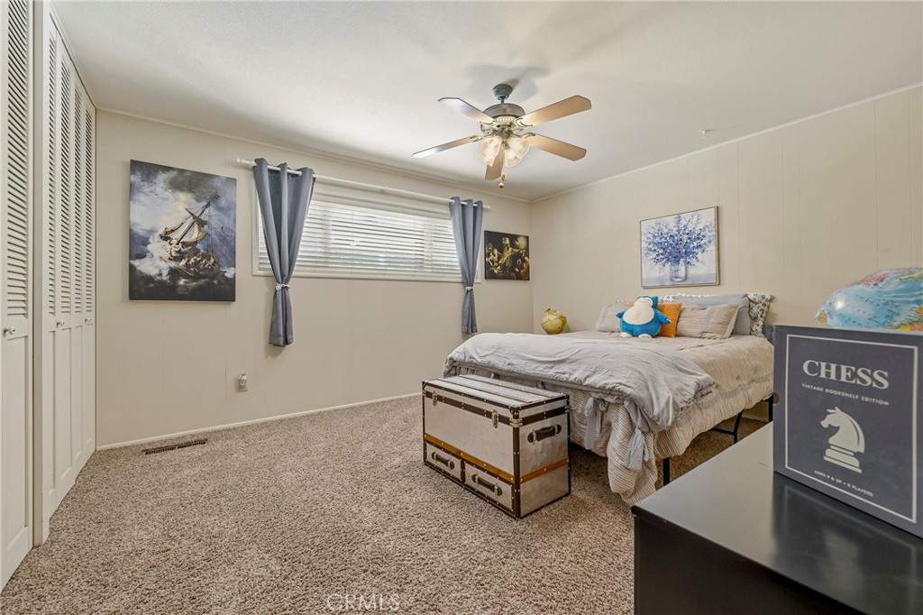 6090 Country Club Pl, Merced, CA 95340