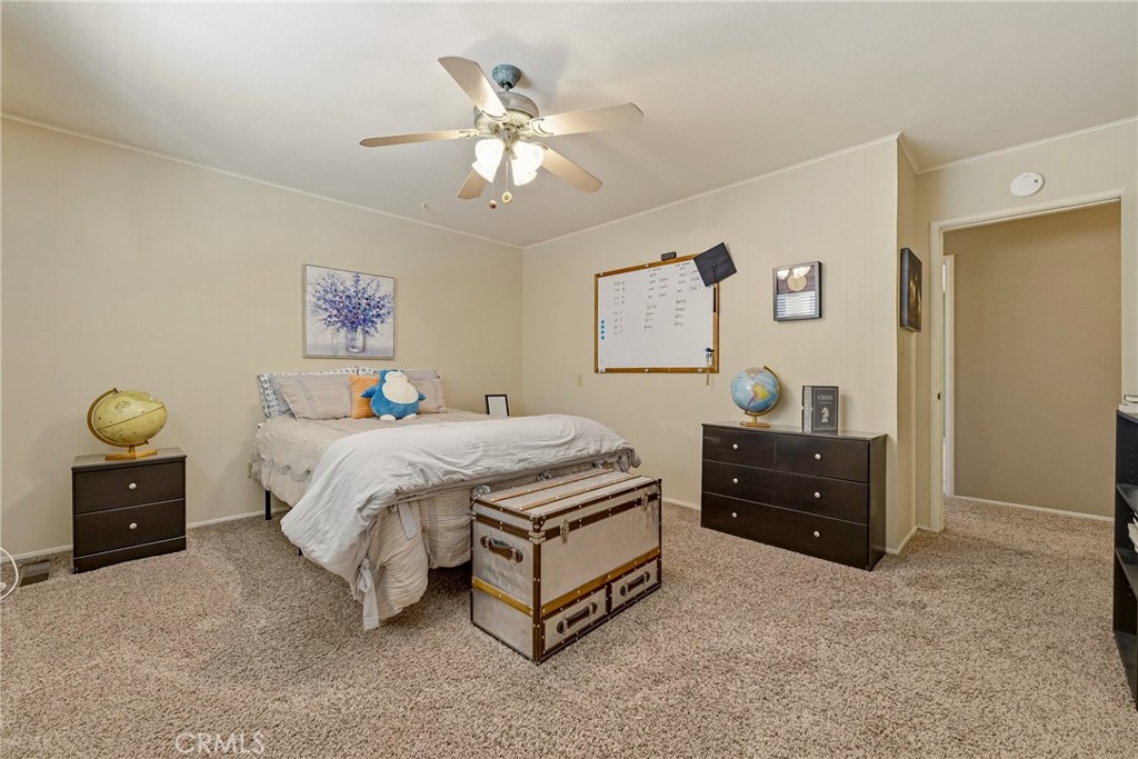 6090 Country Club Pl, Merced, CA 95340