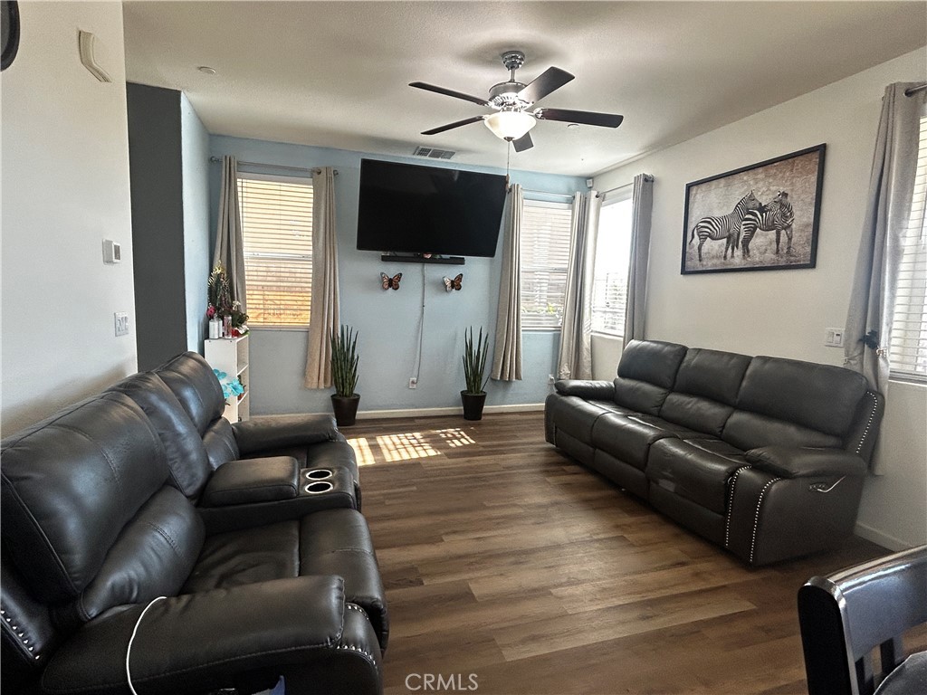 172 Korbel Ave, Merced, CA 95348