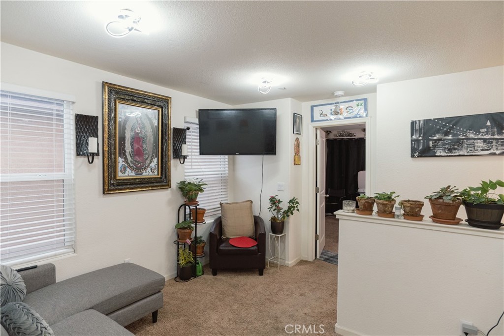 172 Korbel Ave, Merced, CA 95348