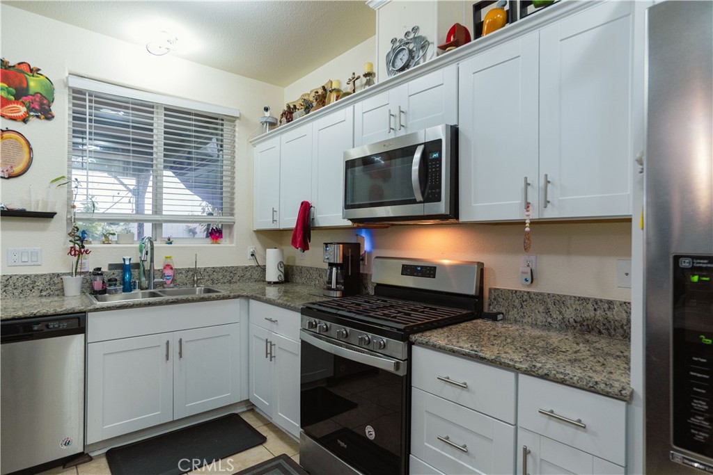 172 Korbel Ave, Merced, CA 95348