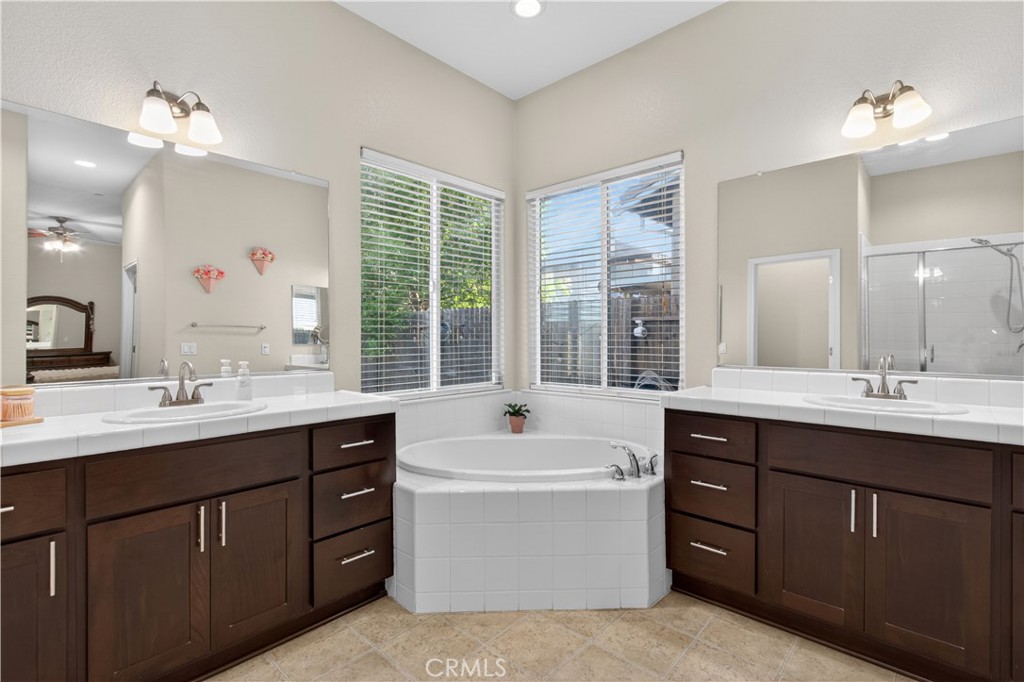 1972 Faxon Dr, Atwater, CA 95301