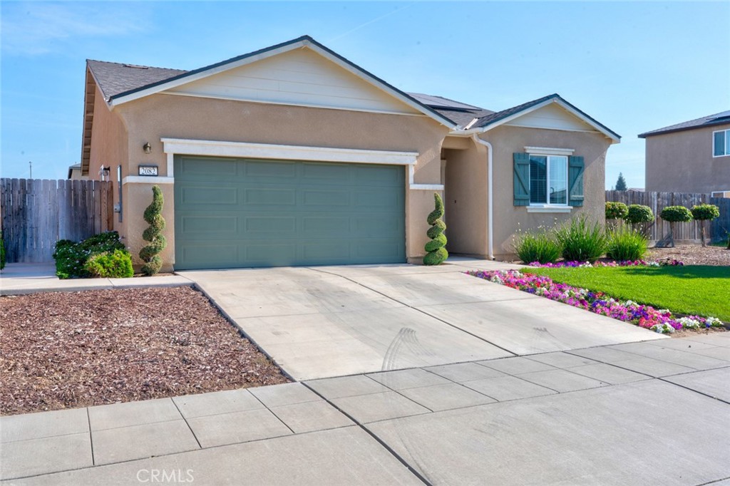 2082 Bidan, Chowchilla, CA 93610