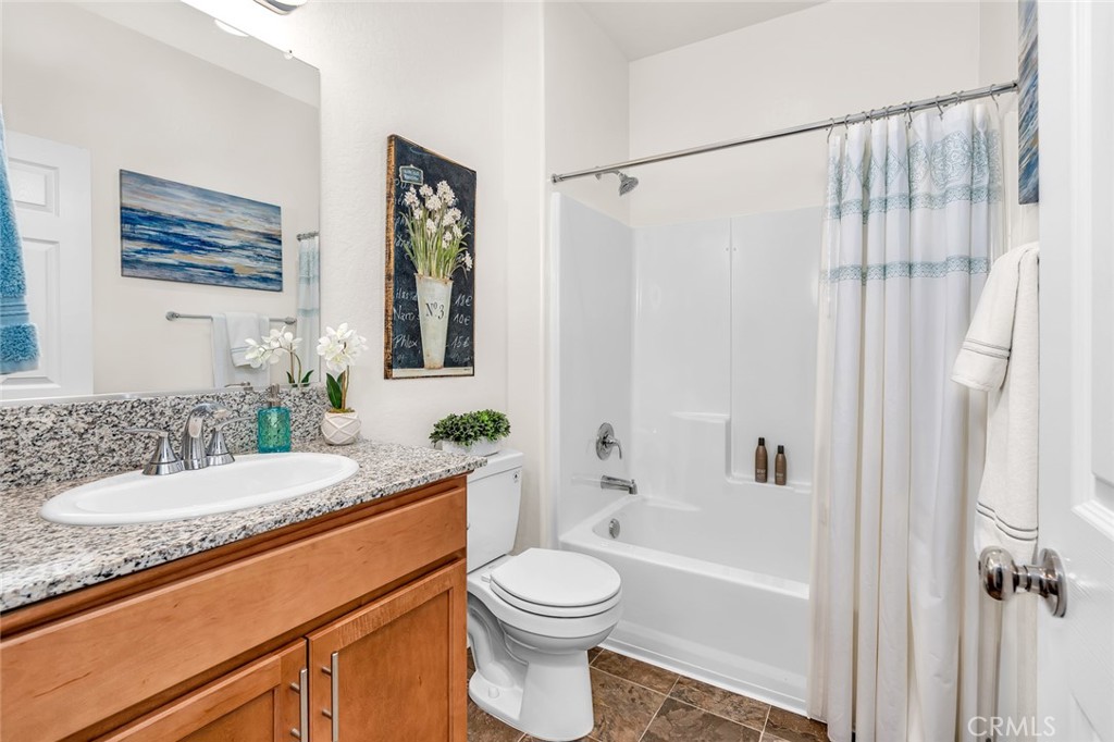 2082 Bidan, Chowchilla, CA 93610