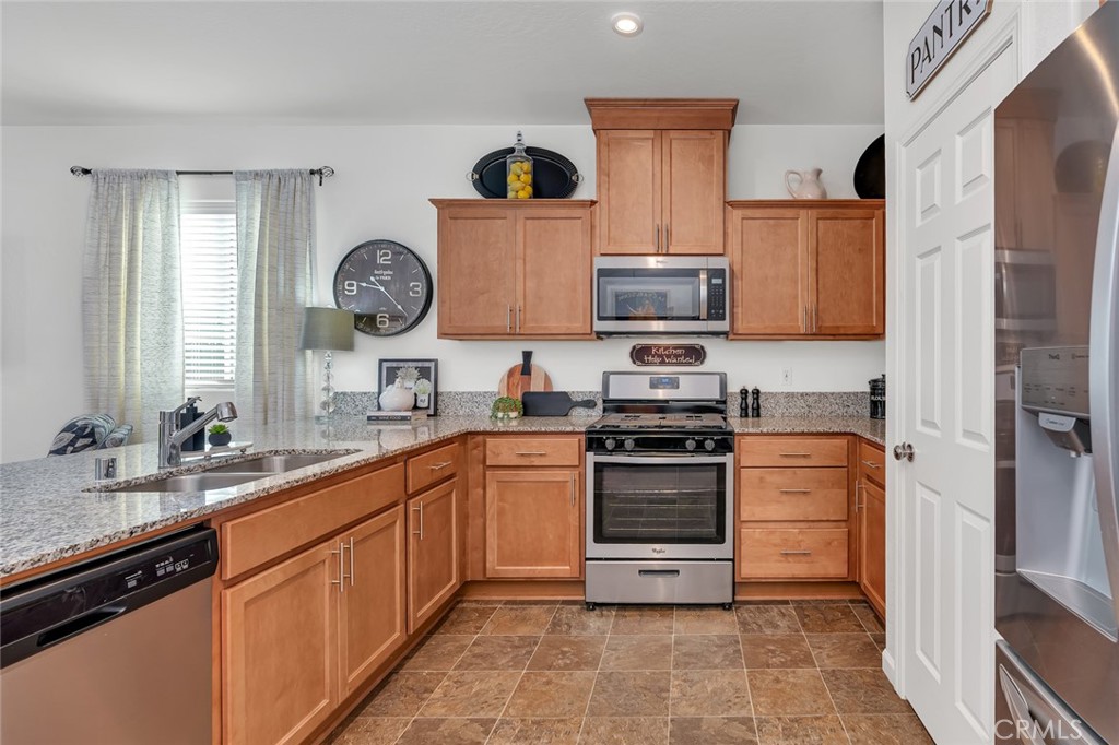 2082 Bidan, Chowchilla, CA 93610