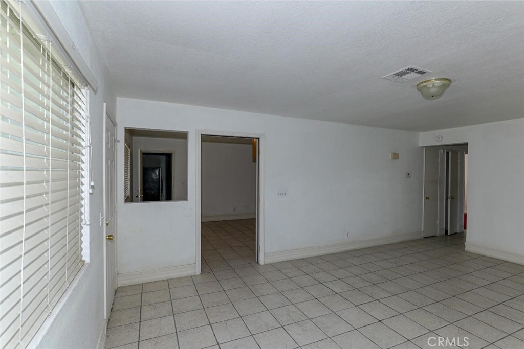 268 E 10th St, Merced, CA 95341