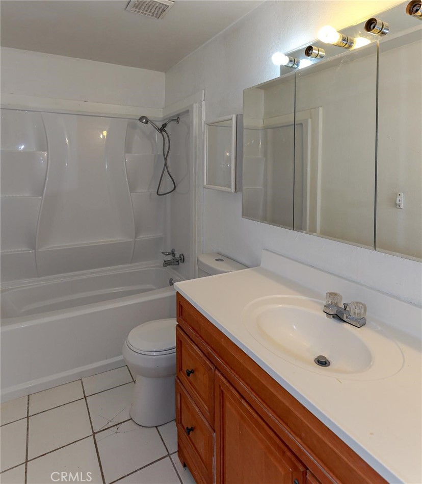 268 E 10th St, Merced, CA 95341