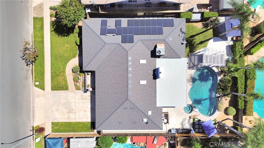 7495 N Flora Ave, Fresno, CA 93720