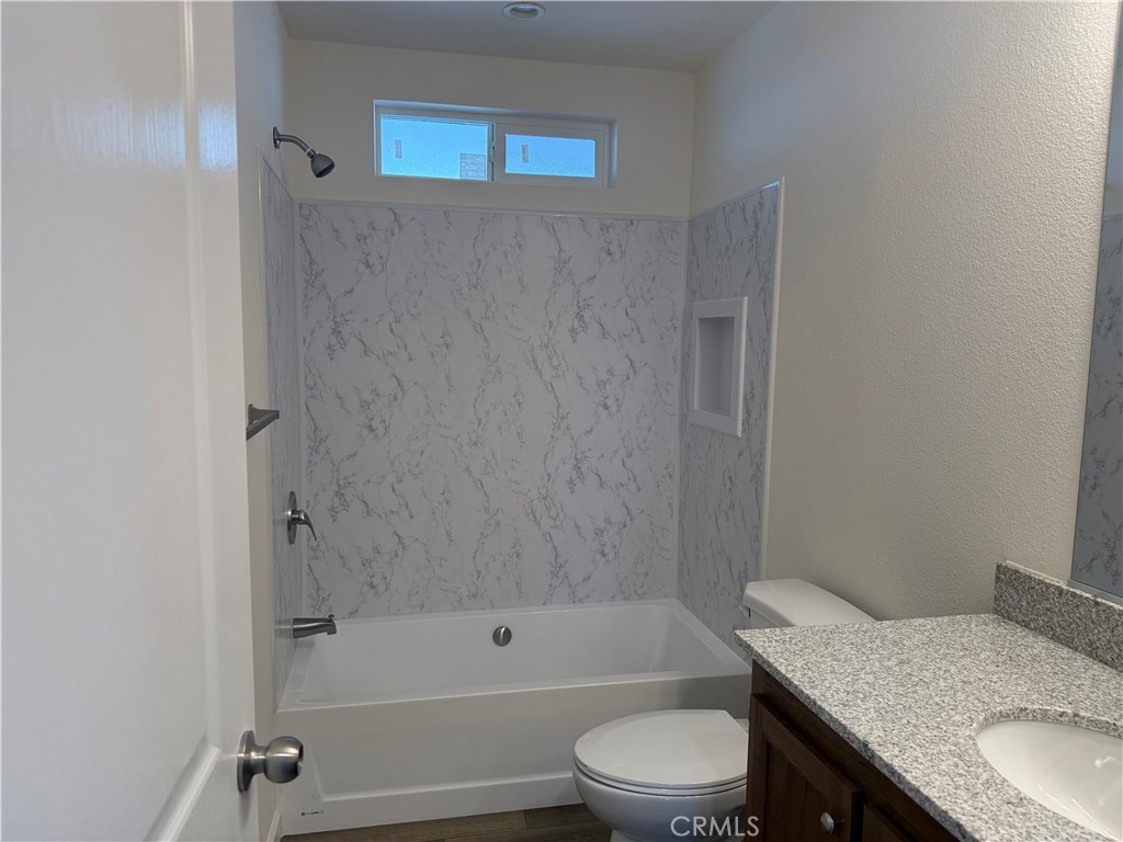 200 Santa Fe Dr #3, Empire, CA 95319