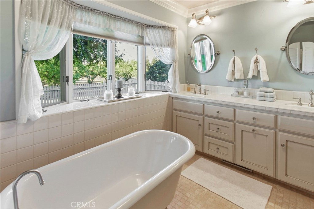 2591 Giannini Rd, Atwater, CA 95301