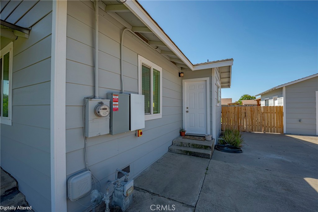 456 E Gerard, Merced, CA 95341